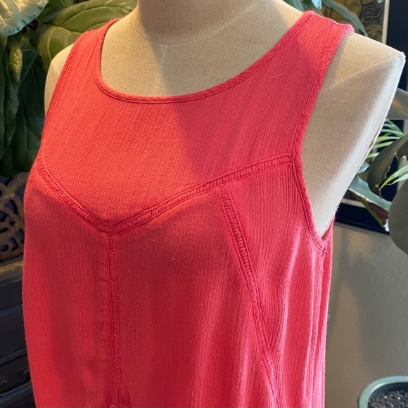 Altar’d State Coral Scallop Crochet Lace peasant tank top. - Picture 7 of 11
